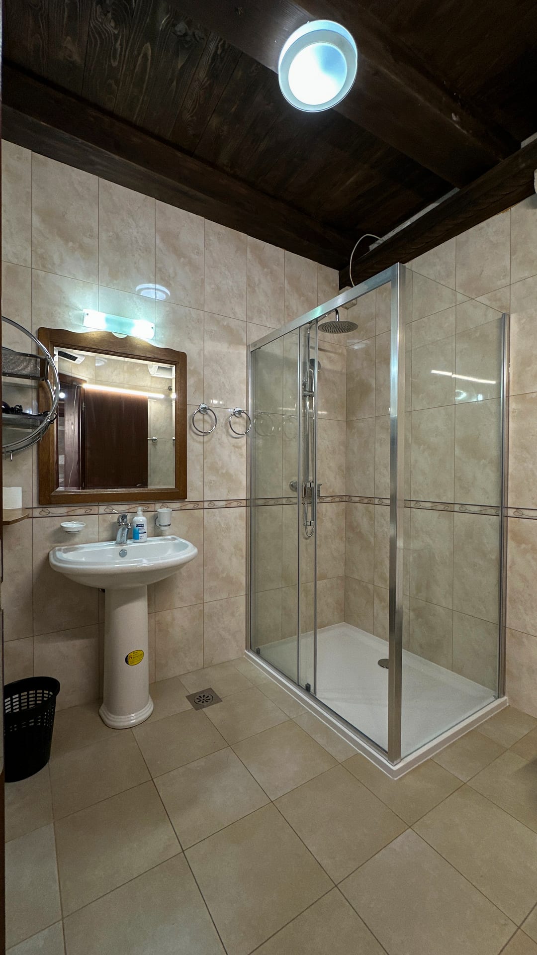 Heritage interior — photo 7